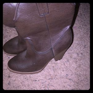 Mia brown cowboy boots size 7.  Excellent cond.